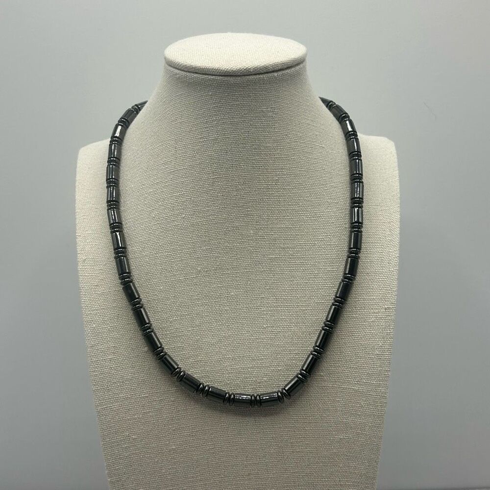 Magnetic Clasps Black Beaded Necklace 18 Inches Therapeutic Stress Relief healin